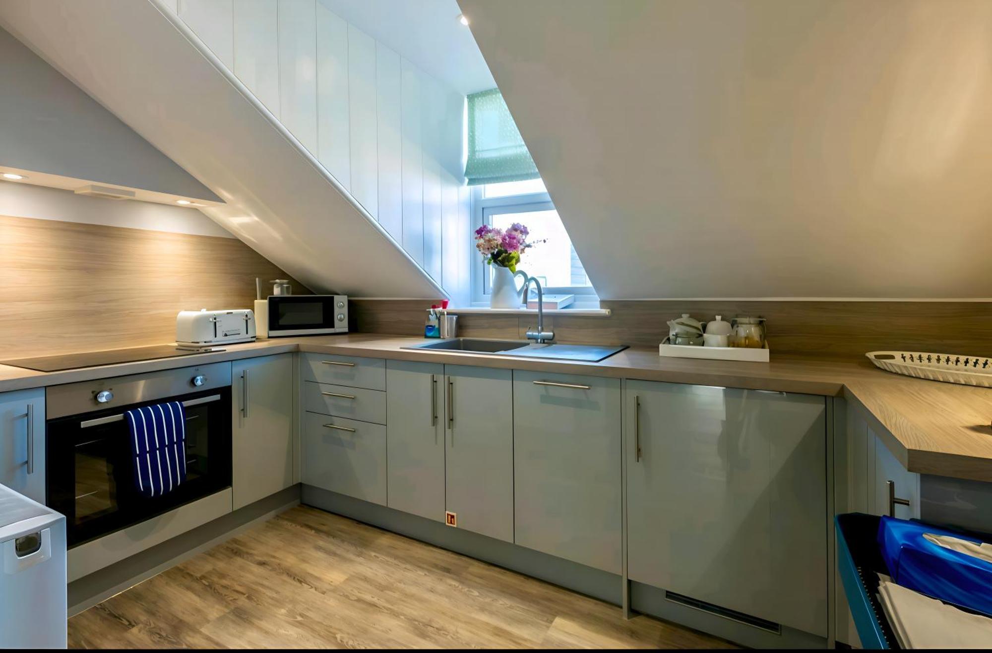 Stylish 1 Bed Flat On The - Mayflower